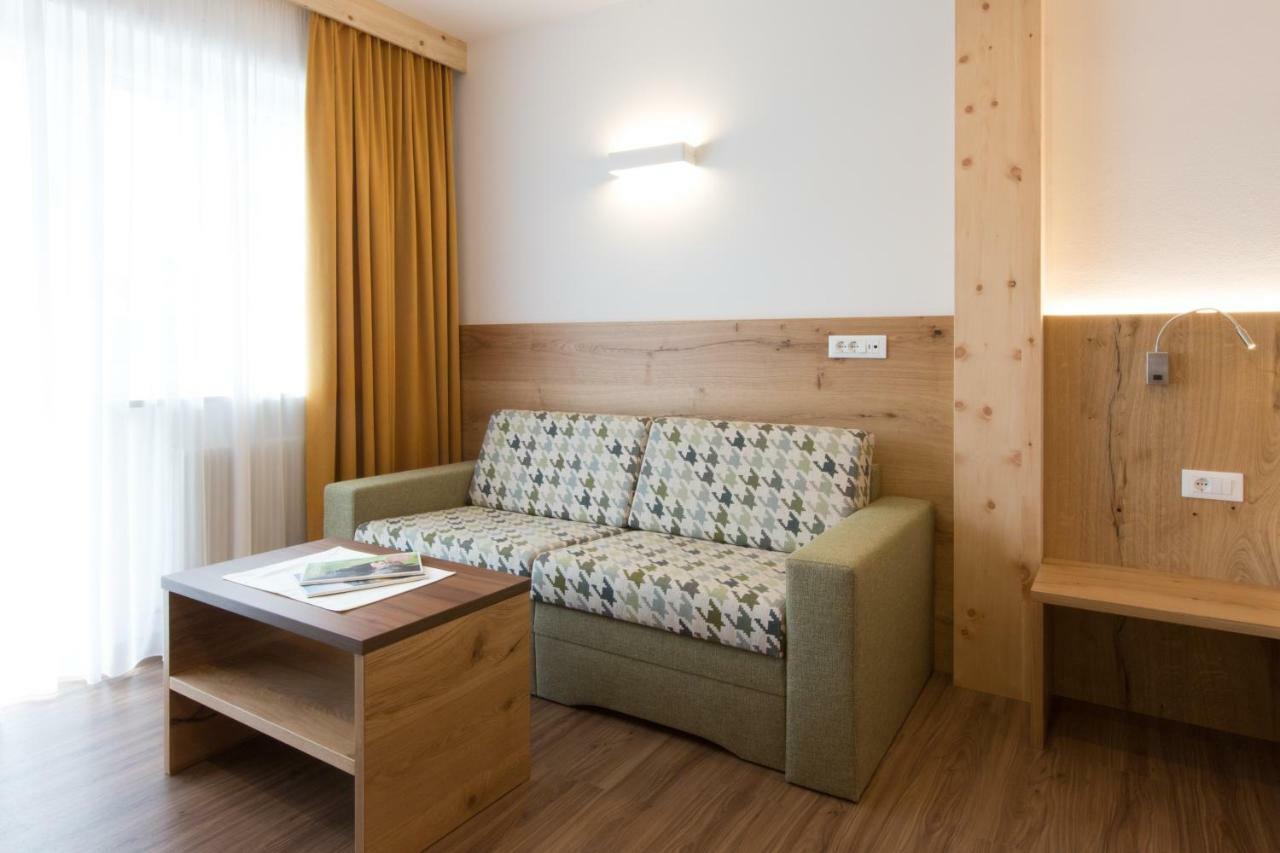 Hotel Appartement Inge Тироло Екстериор снимка