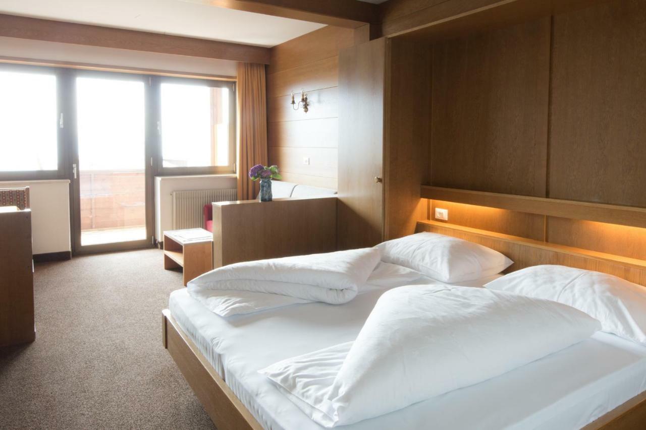 Hotel Appartement Inge Тироло Екстериор снимка